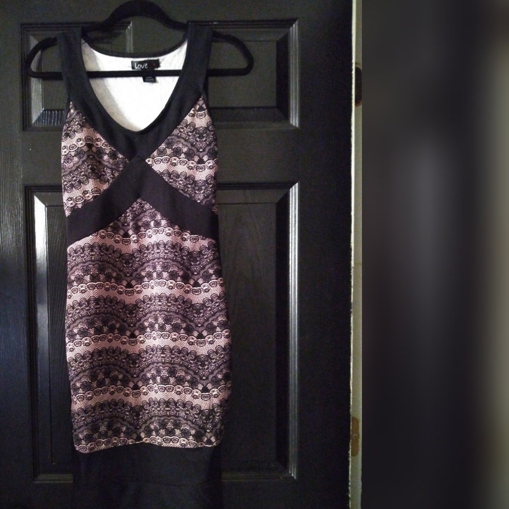 Designer Spandex sleeveless dress